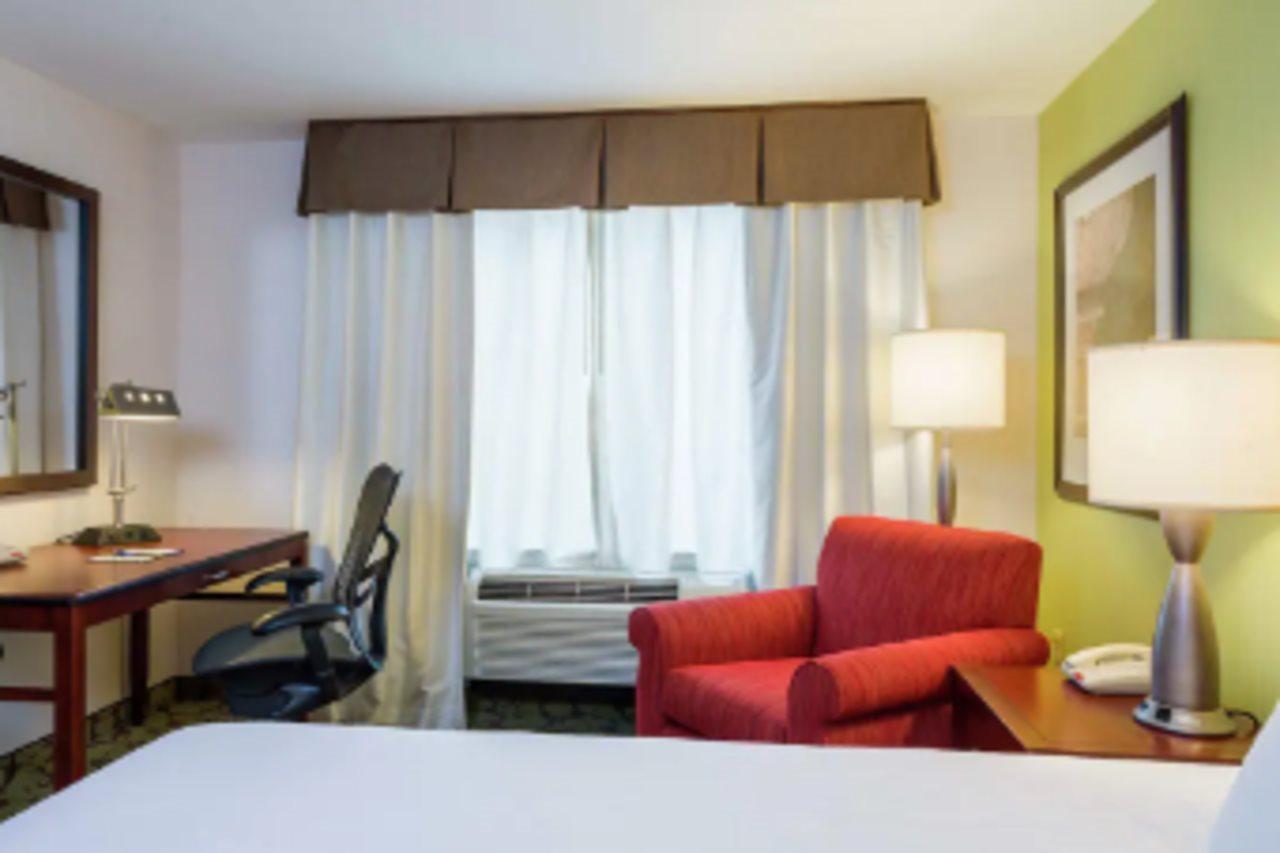 Hilton Garden Inn Queens/Jfk New York Kültér fotó