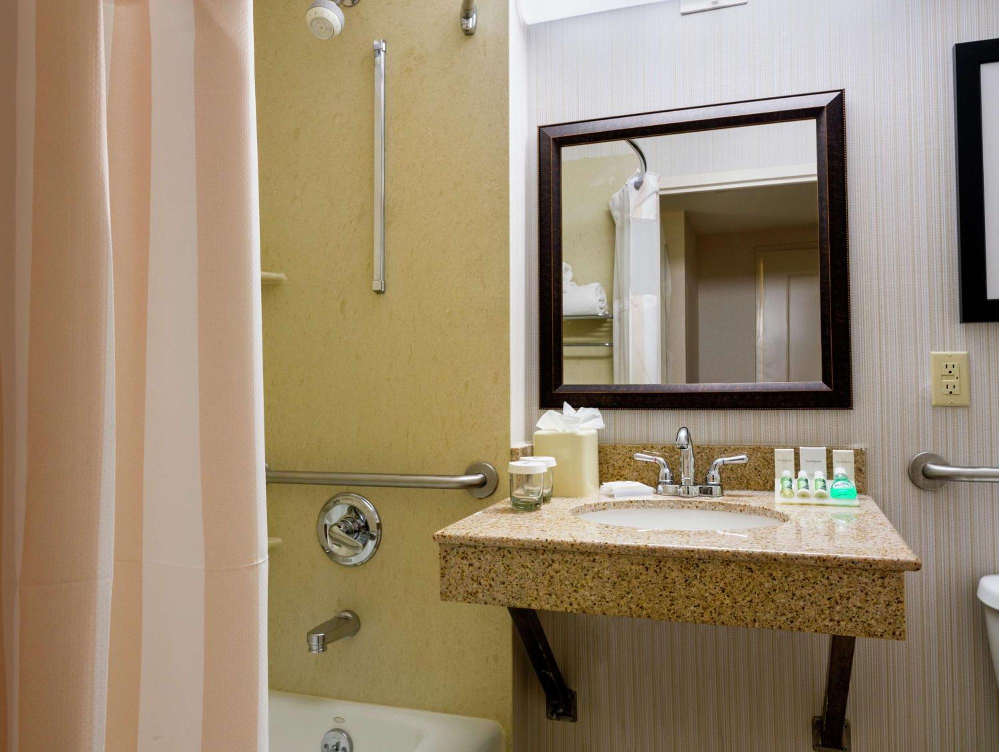 Hilton Garden Inn Queens/Jfk New York Kültér fotó